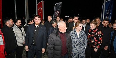 Başkan Bozbey, sahuru gençlerle yaptı