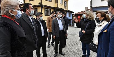 Başkan Dündar, Odunpazarı Belediyesi'ni ziyaret etti