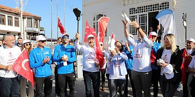 Başkan Hayri Türkyılmaz, 100. Yılda Cumhuriyet için  yürüyor