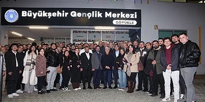 Başkan Mustafa Bozbey, gençlere sahur yaptı