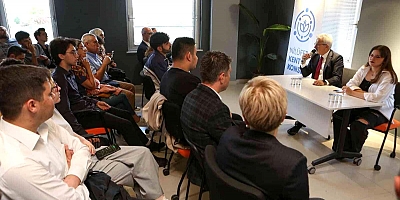 Başkan Turgay Erdem gençlerle buluştu 