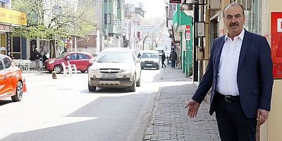 Başkan Türkyılmaz’dan Büyükşehir’e: ‘Yetki verin ana caddeleri de biz yapalım’