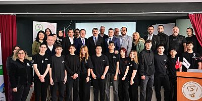 Başkan Yılmaz’dan gençlere tavsiyeler