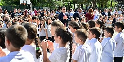 Başkan Yılmaz'dan öğrencilere altın öğütler