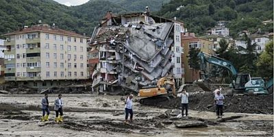 Batı Karadeniz'de selle mücadele: 40 kişi hayatını kaybetti