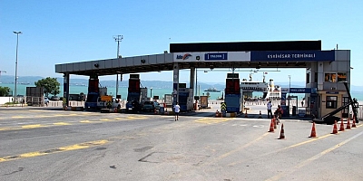 Bayram öncesi feribot iskelesi boş kaldı