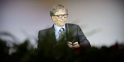 Bill Gates, Omicron varyantının biteceği tarihi açıkladı