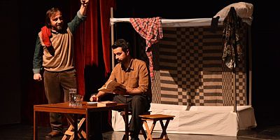 'Bin yıl' tiyatro oyunu Yıldırım’da sahnelendi