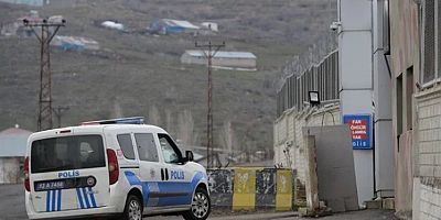 Bingöl Özel Harekat Şube Müdürlüğü'nde patlama! 2 polis şehit