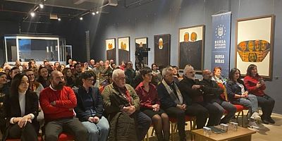 Bursa Bellek- Kent Söyleşileri'nin ilk konuğu Ezel Akay oldu