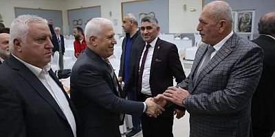 Bursa Büyükşehir Belediye Başkanı Bozbey Osmangazili muhtarlarla kentin geleceğini konuştu