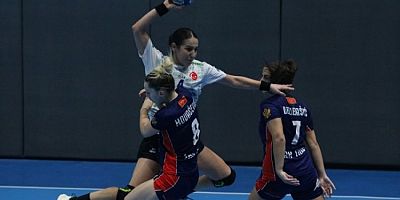 Bursa Büyükşehir Belediyespor, EHF Avrupa Kupası'nda tur atladı
