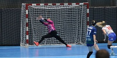 Bursa Büyükşehir Belediyespor, EHF Avrupa Kupası'nda tur kapısını araladı