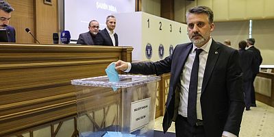 Bursa Büyükşehir’de Başkanvekilliğine Şahin Biba seçildi