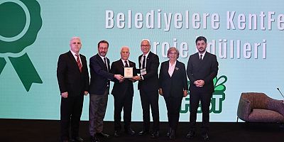 Bursa Büyükşehir’e ‘Akıllı Şehir’ ödülü