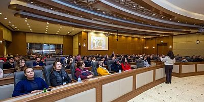 Bursa Büyükşehir personeline, ‘Emzirme ve anne sütünün önemi farkındalık eğitimi’