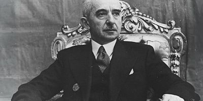 Bursa CHP İl Başkanlığı, İsmet İnönü'yü andı