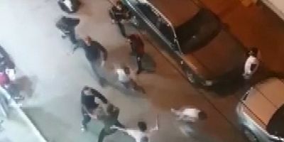 Bursa'da 30 kişinin 'kız' kavgası kamerada