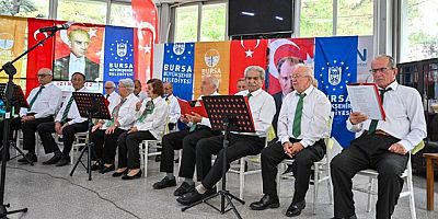 Bursa'da 7'den 70'e zafer sevinci