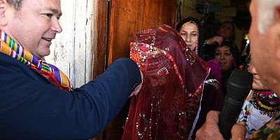 Bursa’da asırlık köy düğünü Fetih Etkinlikleri’nde hayat buldu