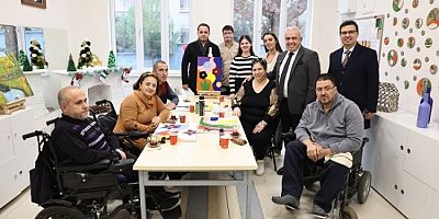 Bursa'da Başkan Özdemir engelli bireylerle bir araya geldi