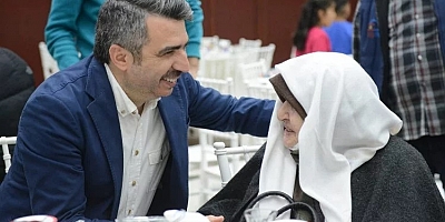 Bursa'da Başkan Yılmaz şehit aileleri ve gazilerle iftarda buluştu