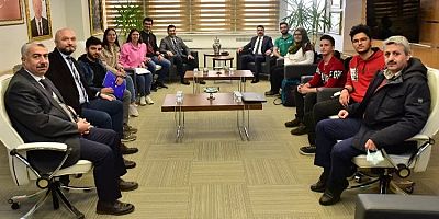 Bursa'da Başkan Yılmaz Teknofest gençlerini ağırladı