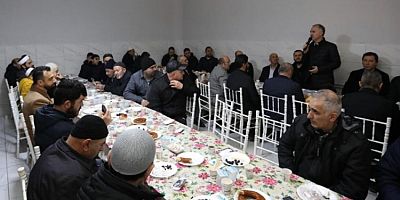 Bursa'da Bereket Sofrası Fetih 1453 Camiinde kuruldu