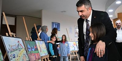 Bursa'da çocuklar hayalinde parkı resmetti