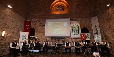 Bursa'da en güzel nağmeler gezek gecesinde yankılandı