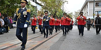 Bursa’da hem çok renkli hem çok sesli festival