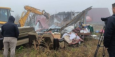 Bursa'da kaçak yapılar yıkıldı!