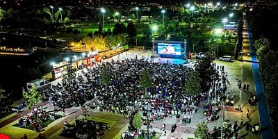 Bursa'da kalpler 12 Dev Adam için attı