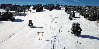 Bursa'da karın erken yağdığı Uludağ'da sezon hazırlıkları: Gecelik konaklama 5- 8 bin lira