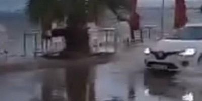 Bursa'da Kurşunlu Sahili'ni dev dalgalar vurdu!