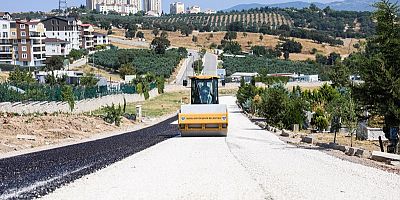 Bursa'da mezarlık yolları yenileniyor