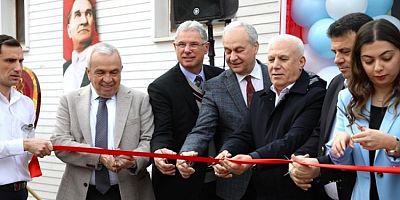 Bursa'da Mudanya kapalı yüzme havuzu açıldı!