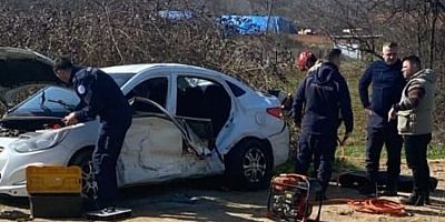 Bursa'da okul servisi ile hafif ticari araç çarpıştı! 7 yaralı