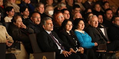 Bursa'da Özgür Aksoy Tiyatro Günleri, bu yıl 5. kez perdelerini açtı