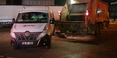 Bursa'da servis aracı ile çöp kamyonu arasında sıkıştı