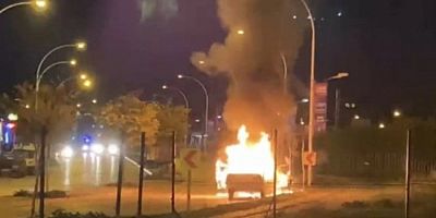 Bursa'da seyir halindeki araç alev alev yandı