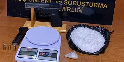 Bursa'da uyuşturucu ticareti yapan ve haklarında arama kararı bulunan 12 kişi yakalandı