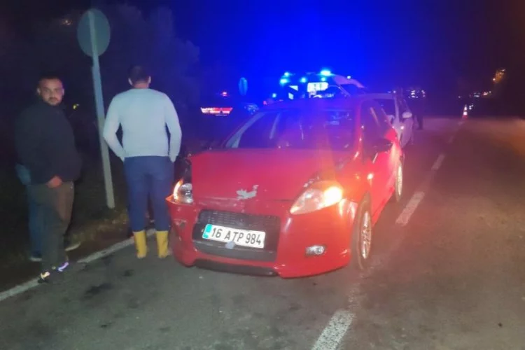 Bursa'da zincirleme trafik kazasında 3 araç birbirine girdi! Yaralılar var...