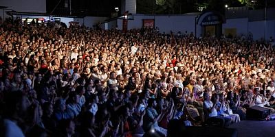 Bursa Festivali'nde Balkan rüzgârı