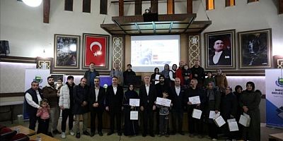 Bursa İnegöl'de Aile Okulu eğitimi alan ailelere ödülleri verildi