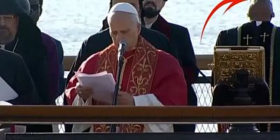 Bursa İznik'teki ayine damga vuran görüntü!