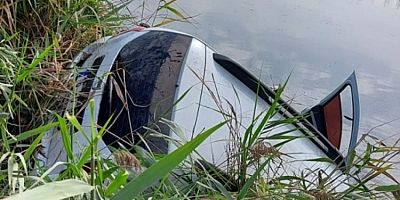 Bursa Karacabey'de çaldıkları otomobili dereye attılar