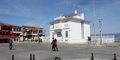 Bursa Mudanya'da 5. Kitap Fuarı 100. Yıla özel 