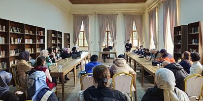 Bursa Öğretmen Akademileri Enver Gülşen'i Ağırladı