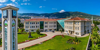 Bursa Osmangazi Belediyesi'nden kadın mahkumlar için dayanışma konseri